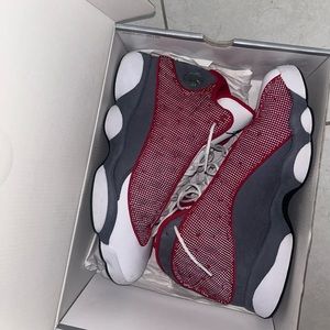 Air Jordan 13s size 11